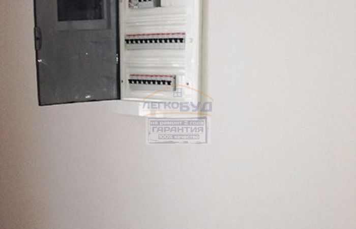 foto-otdelka-dvuhkomnatnoj-kvartiry-spalnya-7