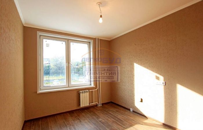 foto-remonta-2-komnatnoj-studii-gostinaya-1